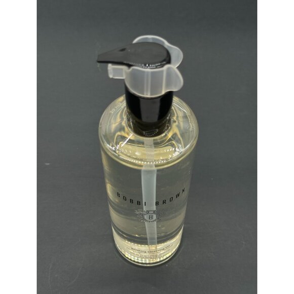 Bobbi Brown Soothing Cleansing Oil 13.5 Oz / 400ml - Picture 3 of 4